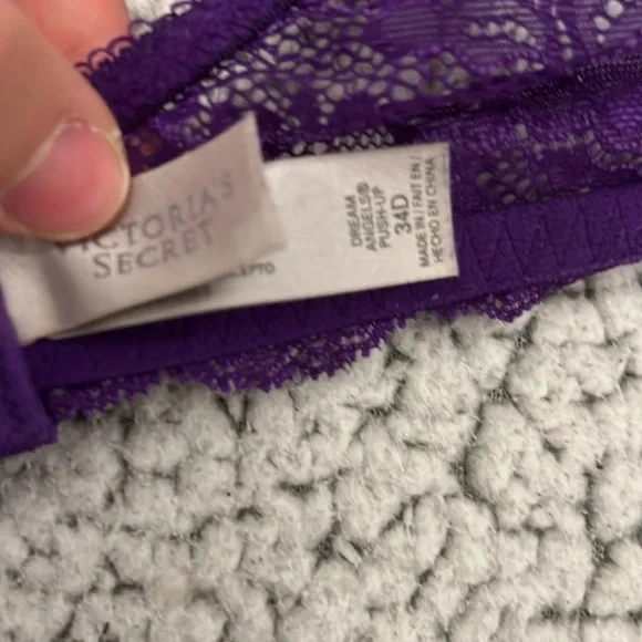 Vs bra Victoria’s Secret final offer!!!!! - Picture 4 of 4